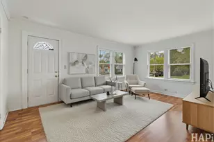 428 S Lake Terrace, Mundelein, IL 60060 - Photo 2
