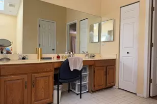 1410 Margate Dr, Buffalo Grove, IL 60089 - Photo 18