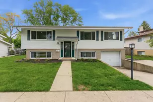 25 N Prindle Ave, Arlington Heights, IL 60004 - Photo 1
