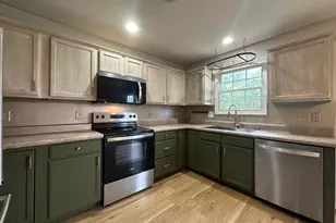 109 Labrador Ln, Downs, IL 61736 - Photo 10