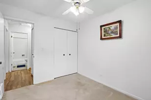 1375 Borden Dr, Elgin, IL 60120 - Photo 14