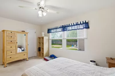 1375 Borden Drive, Elgin, IL 60120 - Photo 10