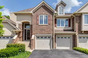 552 Saddlebrook Ln, Vernon Hills, IL 60061 - Photo 2