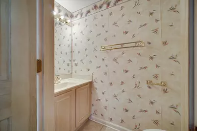 4252 W Harrington Lane, Chicago, IL 60646 - Photo 12