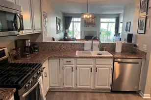 4252 W Harrington Ln, Chicago, IL 60646 - Photo 8