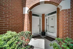 4252 W Harrington Ln, Chicago, IL 60646 - Photo 2