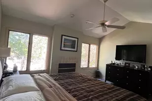 4252 W Harrington Ln, Chicago, IL 60646 - Photo 20