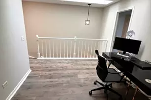 4252 W Harrington Ln, Chicago, IL 60646 - Photo 6