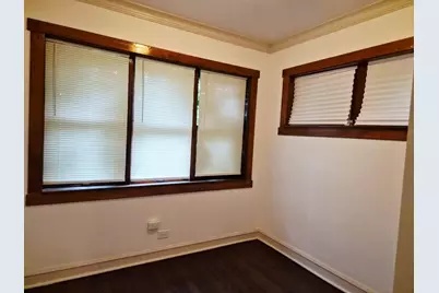 7826 S Bennett Avenue #2, Chicago, IL 60649 - Photo 16