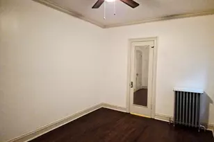 7826 S Bennett Ave, Chicago, IL 60649 - Photo 10