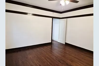 7826 S Bennett Avenue #2, Chicago, IL 60649 - Photo 6