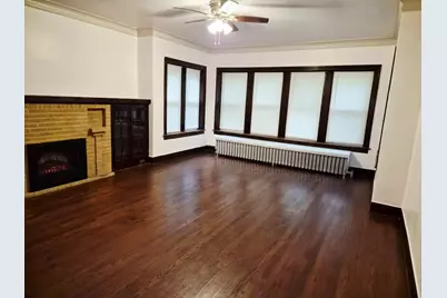 7826 S Bennett Avenue #2, Chicago, IL 60649 - Photo 2