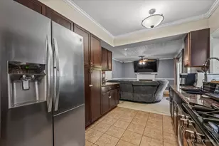 2238 Highfield Ln, Aurora, IL 60504 - Photo 12