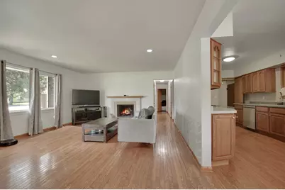 801 N Alann Drive, Joliet, IL 60435 - Photo 2