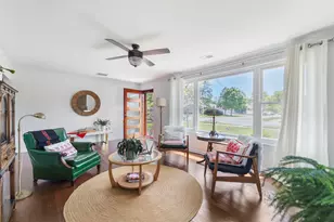 1076 S 3rd Ave, Des Plaines, IL 60016 - Photo 4