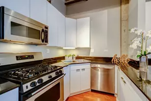 900 N Kingsbury St, Chicago, IL 60610 - Photo 2