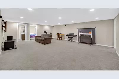 2300 Appleby Drive, Wheaton, IL 60189 - Photo 16