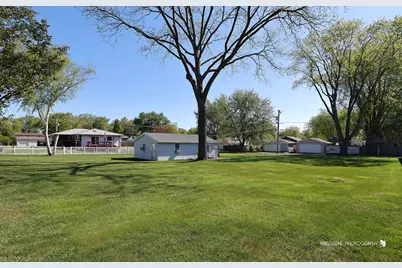 2031 Gilboa Avenue, Zion, IL 60099 - Photo 12