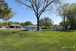 2031 Gilboa Ave, Zion, IL 60099 - Photo 12