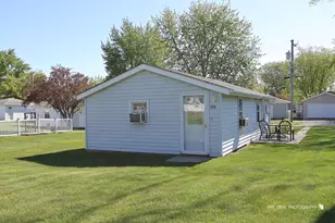 2031 Gilboa Ave, Zion, IL 60099 - Photo 1