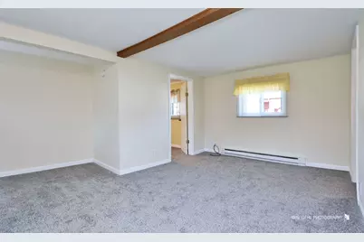 2031 Gilboa Avenue, Zion, IL 60099 - Photo 6