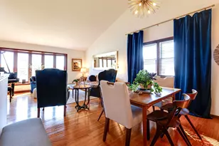 2042 S Goebbert Rd, Arlington Heights, IL 60005 - Photo 18