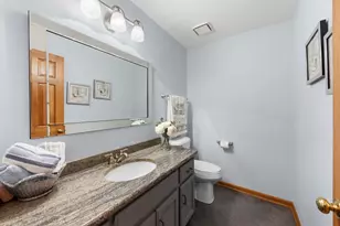 6344 Greene Rd, Woodridge, IL 60517 - Photo 14