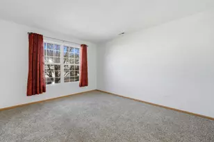 1357 W Alder Creek Dr, Romeoville, IL 60446 - Photo 8