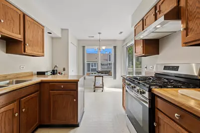 240 Southwick Court #240, Vernon Hills, IL 60061 - Photo 8