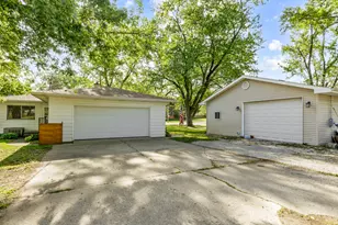 7624 Howe Rd, Wonder Lake, IL 60097 - Photo 2