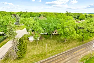 7624 Howe Rd, Wonder Lake, IL 60097 - Photo 32