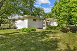 7624 Howe Rd, Wonder Lake, IL 60097 - Photo 28