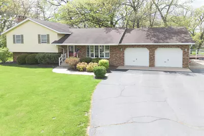 10594 Grover Oaks Road, Roscoe, IL 61073 - Photo 8