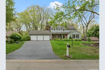 635 Oakview Drive, Algonquin, IL 60102 - Photo 1