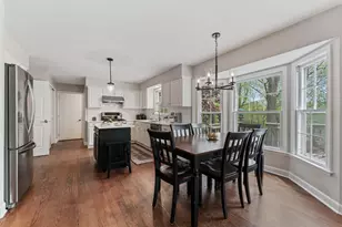 635 Oakview Dr, Algonquin, IL 60102 - Photo 10