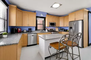3245 N Lakewood Ave, Chicago, IL 60657 - Photo 8