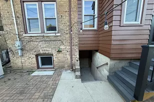 5230 N Liano Ave, Chicago, IL 60630 - Photo 20