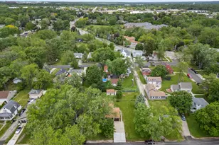 1406 Kaskaskia Ave, Elgin, IL 60123 - Photo 32