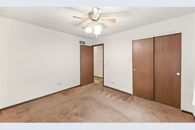 1406 Kaskaskia Avenue, Elgin, IL 60123 - Photo 12