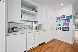 2748 N Kenmore Ave, Chicago, IL 60614 - Photo 12