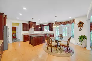 706 Wehrli Dr, Naperville, IL 60540 - Photo 10