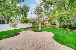 706 Wehrli Dr, Naperville, IL 60540 - Photo 28