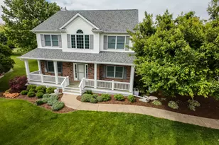 1816 Cardinal Ct, Pontiac, IL 61764 - Photo 2