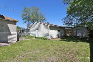 3233 Elisha Ave, Zion, IL 60099 - Photo 18