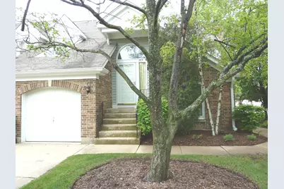 265 Willow Parkway, Buffalo Grove, IL 60089 - Photo 1