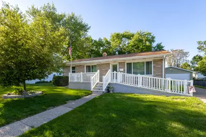 1920 E 31st Street, Davenport, IA 52807 - Photo 32