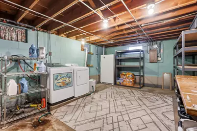 1920 E 31st Street, Davenport, IA 52807 - Photo 26