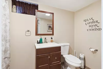 1920 E 31st Street, Davenport, IA 52807 - Photo 18