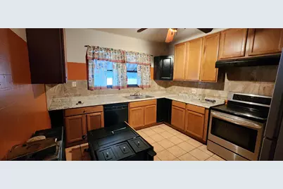 8443 S Manistee Avenue, Chicago, IL 60617 - Photo 10