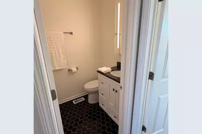1632 W Erie Street #3, Chicago, IL 60622 - Photo 12